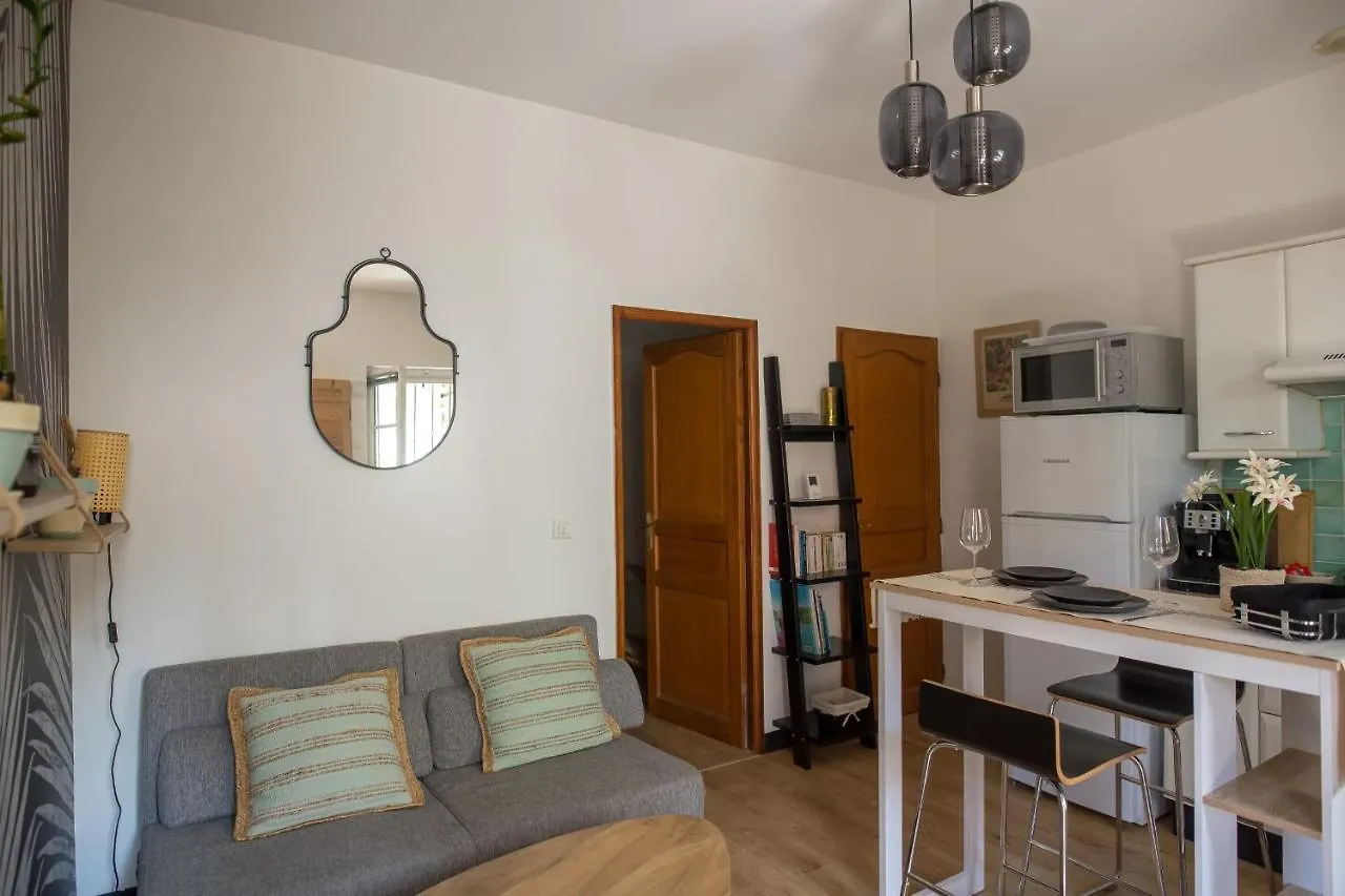 Le Petit Saigon Apartment Annecy France