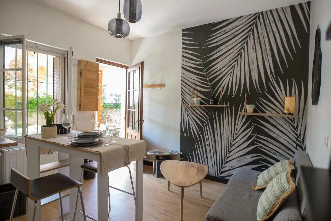 Le Petit Saigon Apartment Annecy France