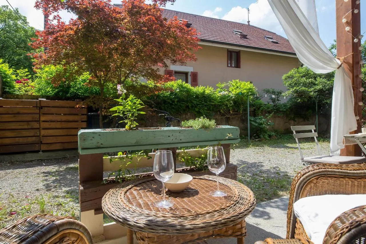 Le Petit Saigon Apartment Annecy